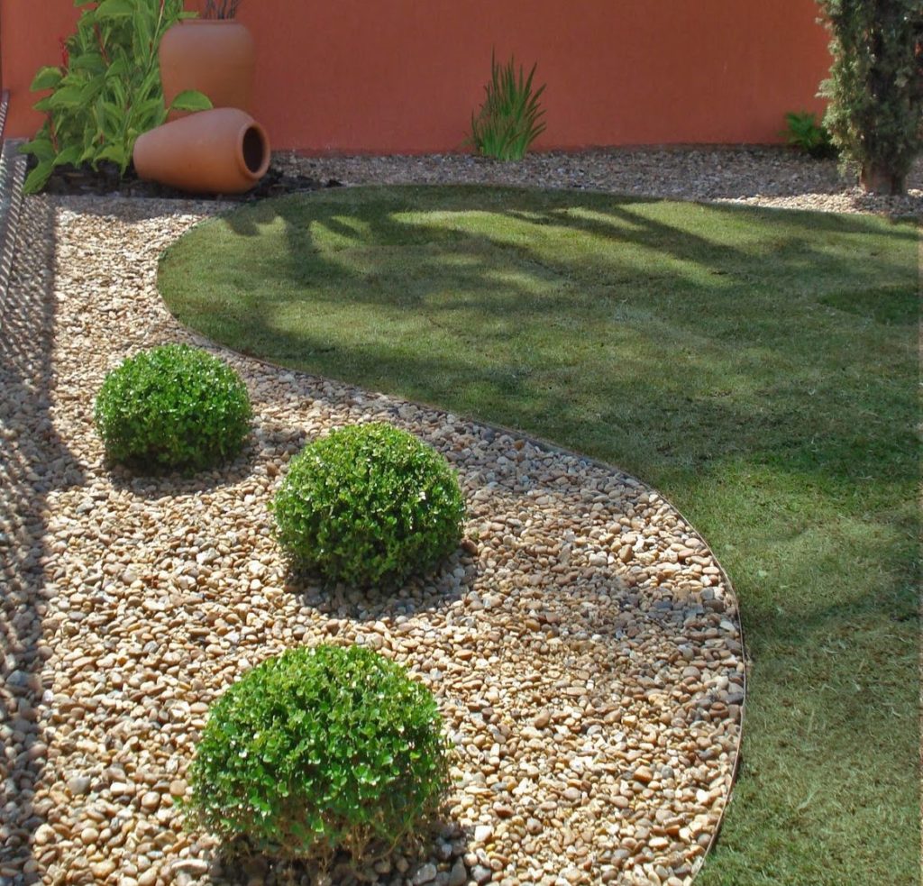 Jardim Simples e Barato 🌳 - 35 Ideias e Como fazer passo a passo